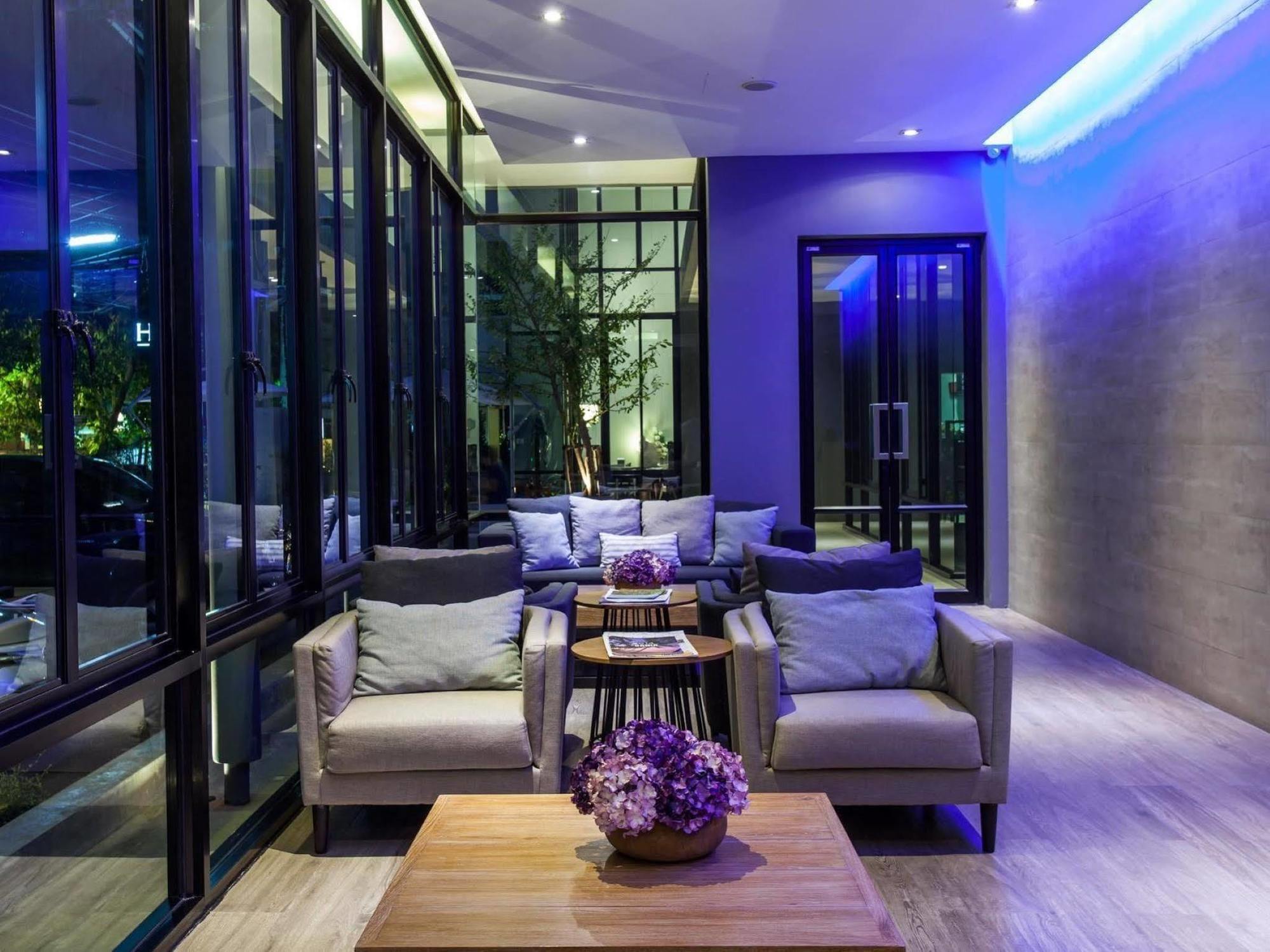 Hug Nimman Hotel Чиангмай Экстерьер фото